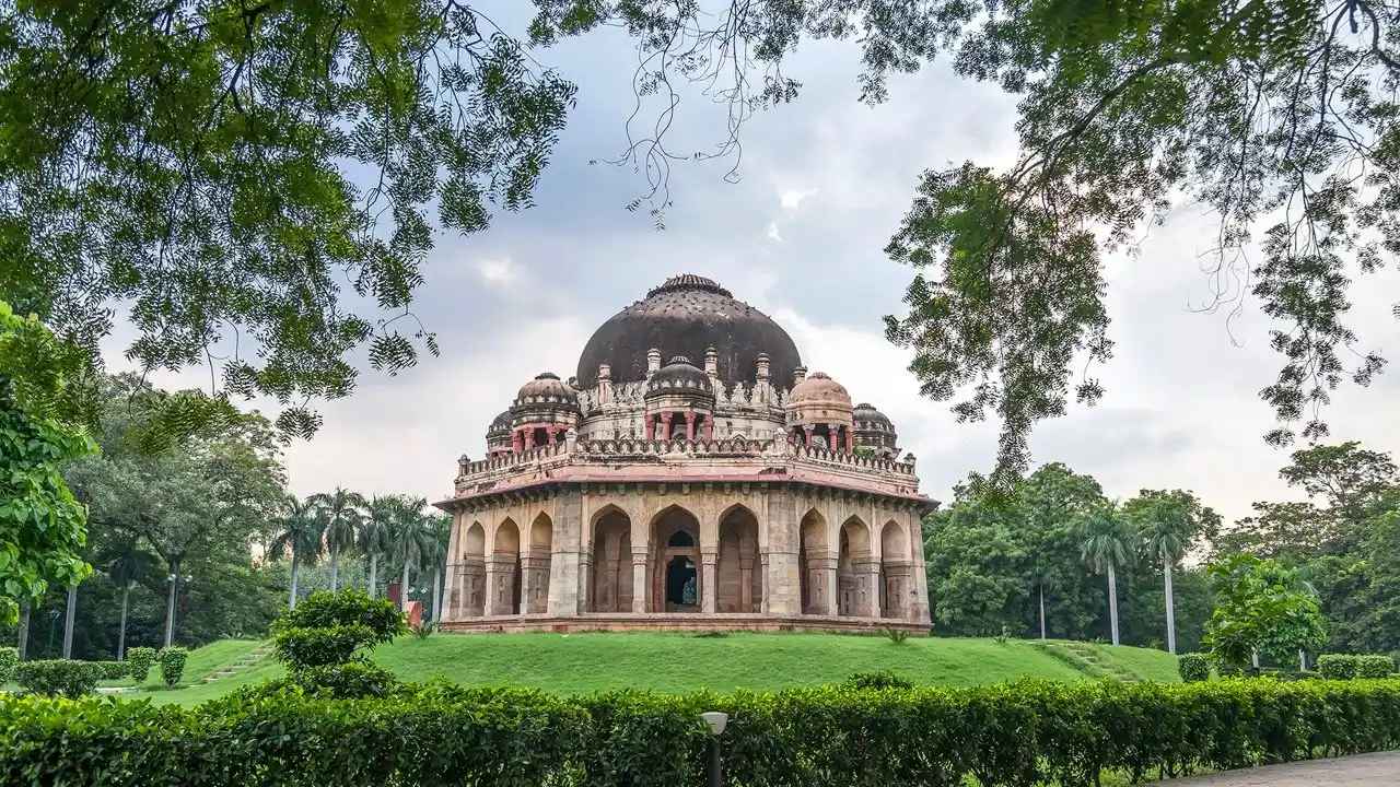 Golden Triangle & Ranthambore