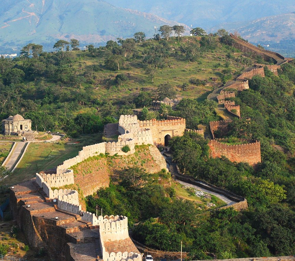 Realm of Royals: Forts, Frescoes & Folklore
