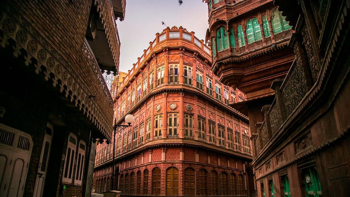 Realm of Royals: Forts, Frescoes & Folklore
