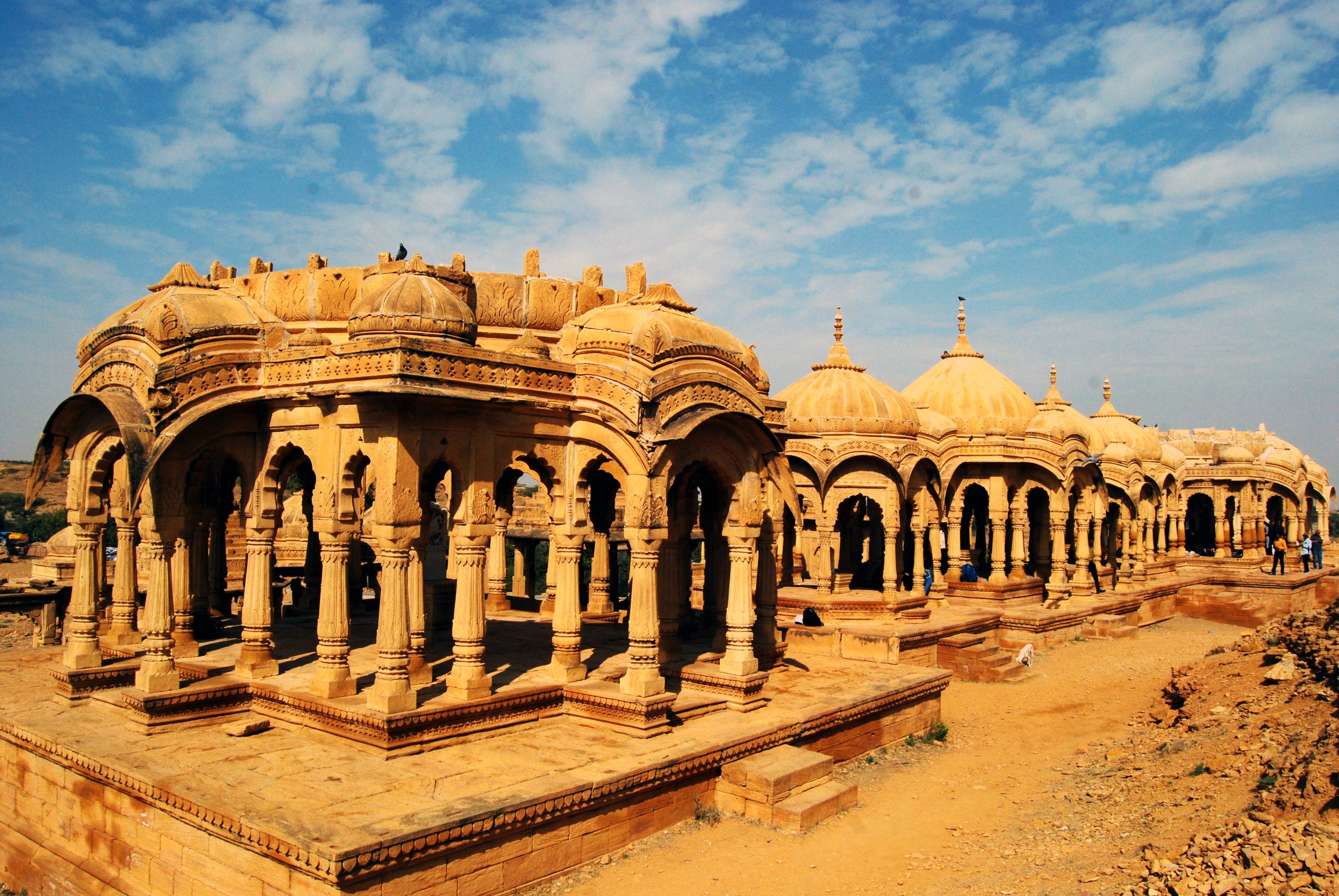 Realm of Royals: Forts, Frescoes & Folklore