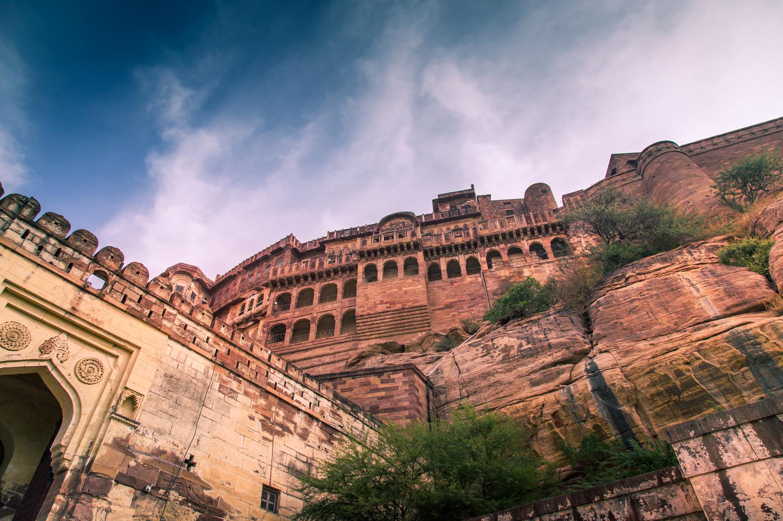 Realm of Royals: Forts, Frescoes & Folklore